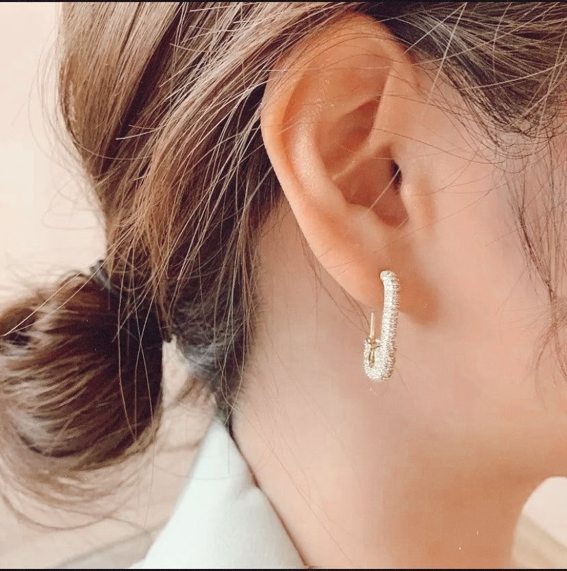 Safety Pin Stud